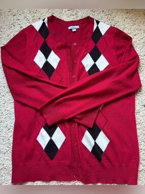 croft & barrow red argyle button-front cardigan with black & white diamonds